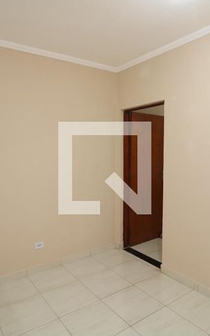 Casa para alugar com 90m², 2 quartos e 1 vagaSala