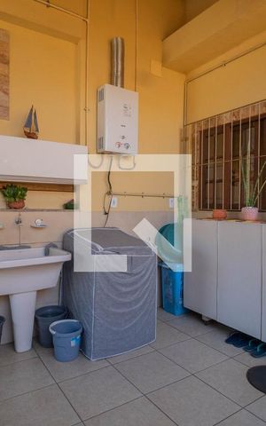 Casa à venda com 450m², 6 quartos e 4 vagasÁrea de Serviço