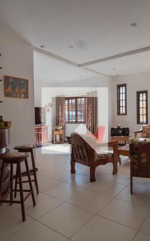 Casa à venda com 450m², 6 quartos e 4 vagasSala 