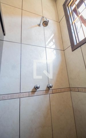 Casa à venda com 450m², 6 quartos e 4 vagasBanheiro 3
