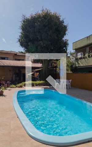 Casa à venda com 450m², 6 quartos e 4 vagasPiscina