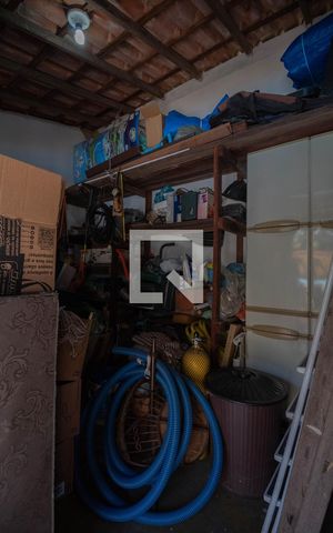Casa à venda com 450m², 6 quartos e 4 vagasDespensa