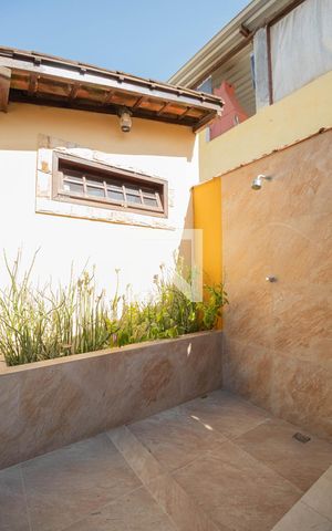 Casa à venda com 450m², 6 quartos e 4 vagasQuintal