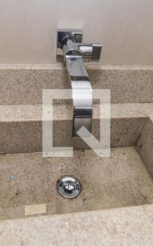 Apartamento para alugar com 70m², 2 quartos e sem vagaBanheiro