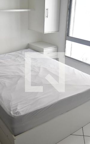 Studio para alugar com 28m², 1 quarto e 1 vagaQuarto