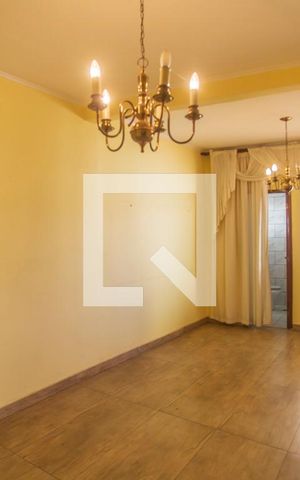 Casa à venda com 229m², 3 quartos e 2 vagasSala de Jantar