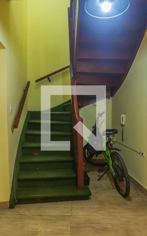 Casa à venda com 229m², 3 quartos e 2 vagasCorredor