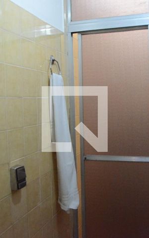 Casa à venda com 250m², 3 quartos e 2 vagasBanheiro