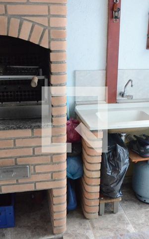 Casa à venda com 250m², 3 quartos e 2 vagasChurrasqueira