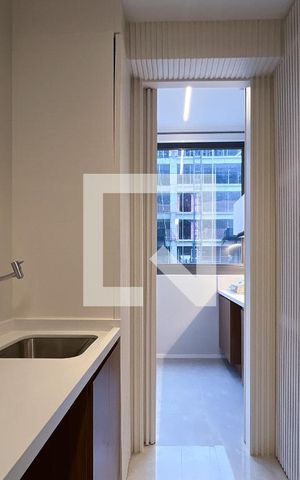 Apartamento para alugar com 76m², 2 quartos e 1 vagaÁrea de Serviço
