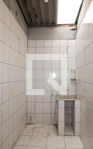 Casa para alugar com 50m², 2 quartos e 1 vagaÁrea de Serviço