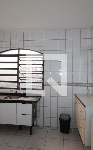 Casa para alugar com 50m², 2 quartos e 1 vagaSala/Cozinha