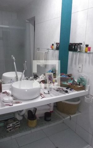 Casa à venda com 30m², 3 quartos e 1 vagaBanheiro