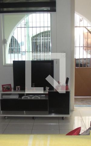 Casa à venda com 30m², 3 quartos e 1 vagaSala
