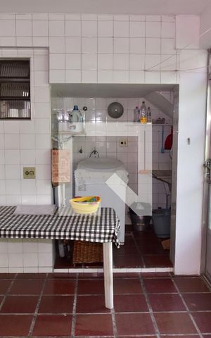 Casa à venda com 180m², 3 quartos e 3 vagasÁrea de Serviço