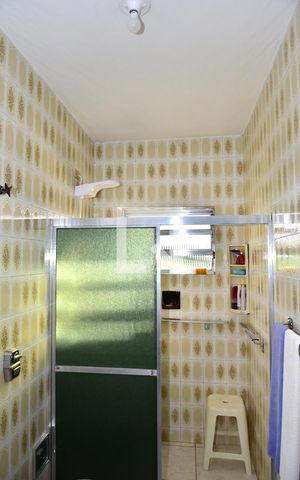 Casa à venda com 180m², 3 quartos e 3 vagasBanheiro da Suíte