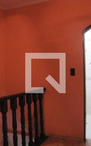Casa à venda com 200m², 4 quartos e 2 vagasCorredor