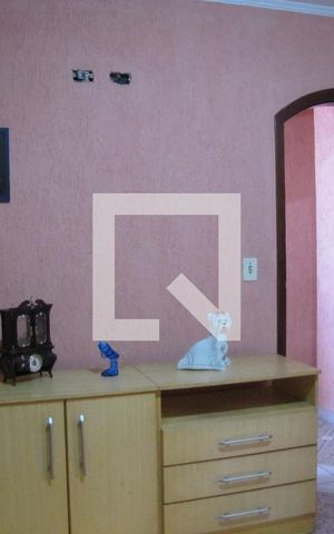 Casa à venda com 200m², 4 quartos e 2 vagasQuarto 1