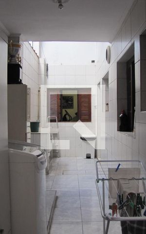 Casa à venda com 200m², 4 quartos e 2 vagasÁrea de Serviço