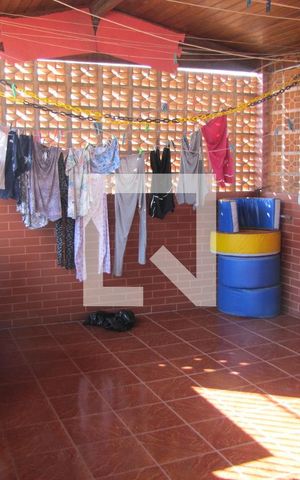 Casa à venda com 200m², 4 quartos e 2 vagasVaranda