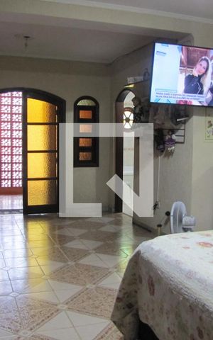Casa à venda com 200m², 4 quartos e 2 vagasSuíte 1