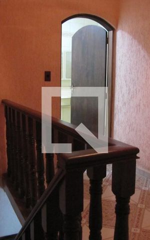 Casa à venda com 200m², 4 quartos e 2 vagasCorredor