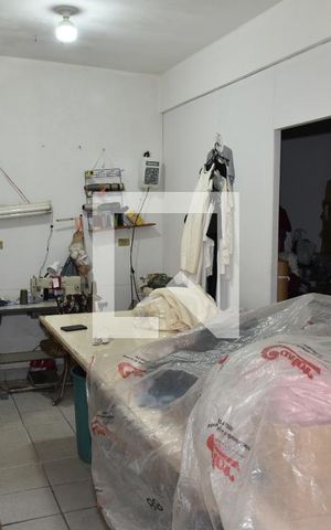Casa à venda com 265m², 3 quartos e 2 vagasQuarto de Serviço