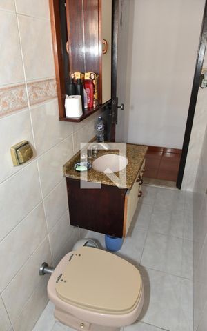 Casa à venda com 265m², 3 quartos e 2 vagasBanheiro