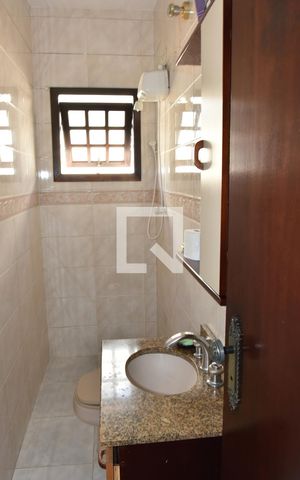 Casa à venda com 265m², 3 quartos e 2 vagasBanheiro