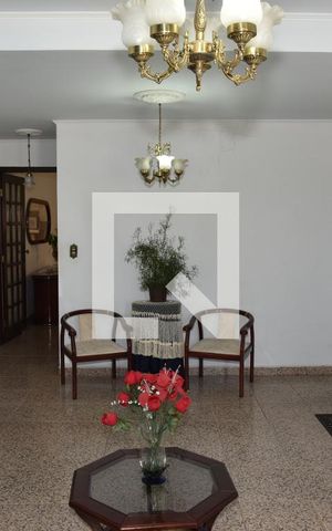 Casa à venda com 265m², 3 quartos e 2 vagasSala