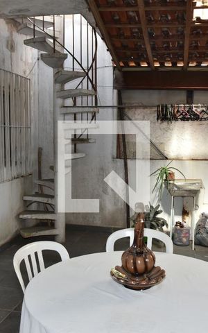 Casa à venda com 265m², 3 quartos e 2 vagasQuintal