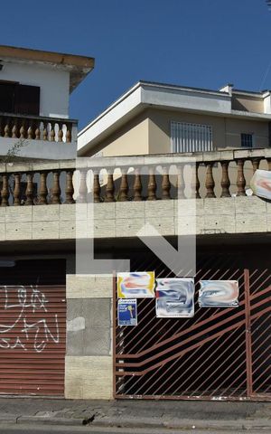 Casa à venda com 265m², 3 quartos e 2 vagasFachada