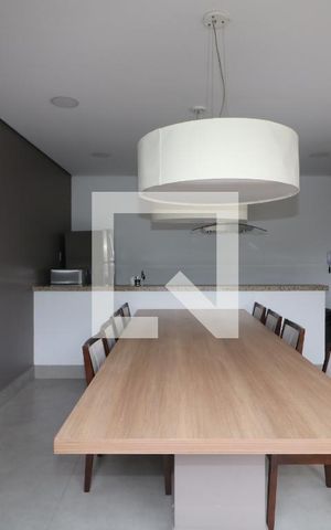 Apartamento para alugar com 52m², 2 quartos e 1 vagaÁrea comum - Salão de festas