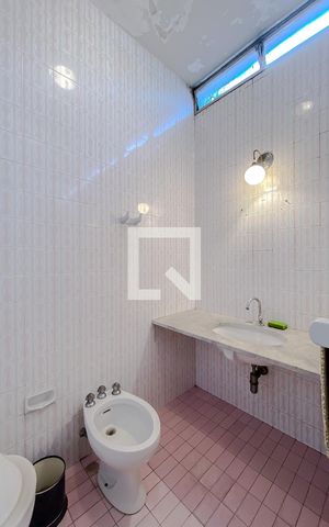 Casa para alugar com 153m², 3 quartos e 4 vagasBanheiro Social