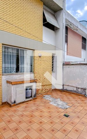 Casa para alugar com 153m², 3 quartos e 4 vagasQuintal