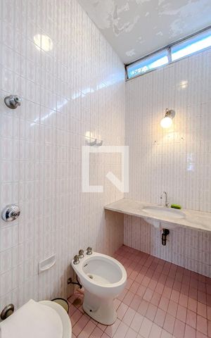 Casa para alugar com 153m², 3 quartos e 4 vagasBanheiro Social