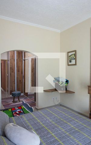 Casa para alugar com 249m², 2 quartos e 1 vaga Casa para alugar com 249m², 2 quartos e 1 vagaQuarto 1