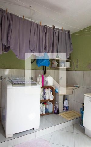 Casa para alugar com 249m², 2 quartos e 1 vaga Casa para alugar com 249m², 2 quartos e 1 vagaÁrea de Serviço
