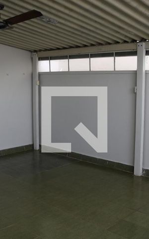 Apartamento para alugar com 109m², 3 quartos e 1 vagaÁrea de Serviço