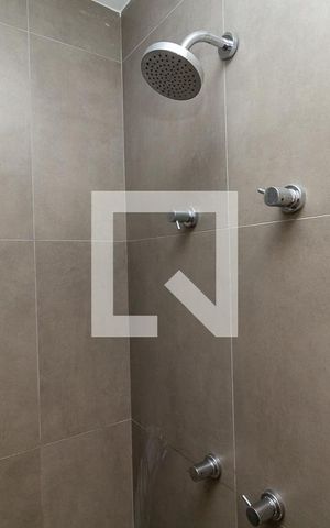 Studio para alugar com 36m², 1 quarto e 1 vaga Studio para alugar com 36m², 1 quarto e 1 vagaBanheiro