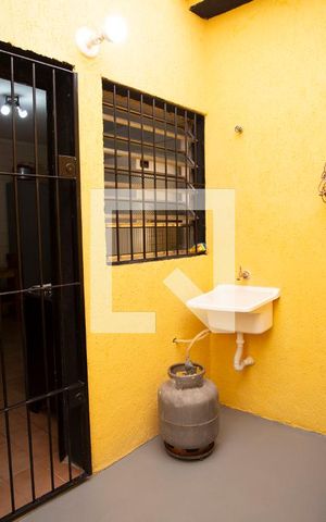 Casa à venda com 162m², 2 quartos e 1 vagaÁrea de Serviço