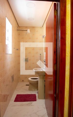 Casa à venda com 162m², 2 quartos e 1 vagaBanheiro 1
