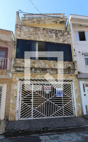 Apartamento à venda com 190m², 3 quartos e 4 vagasFachada
