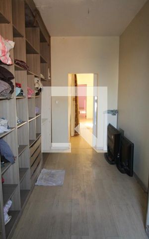 Apartamento à venda com 190m², 3 quartos e 4 vagasClaset Suite 2