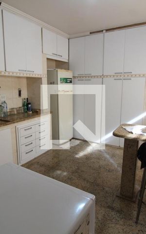 Apartamento à venda com 190m², 3 quartos e 4 vagasCozinha