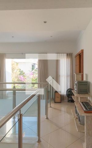 Casa de condomínio à venda com 268m², 3 quartos e 4 vagas Casa de condomínio à venda com 268m², 3 quartos e 4 vagasMezanino