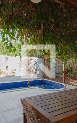 Casa de condomínio à venda com 268m², 3 quartos e 4 vagas Casa de condomínio à venda com 268m², 3 quartos e 4 vagasEspaço Gourmet