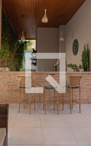Casa de condomínio à venda com 268m², 3 quartos e 4 vagas Casa de condomínio à venda com 268m², 3 quartos e 4 vagasEspaço Gourmet