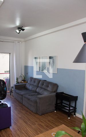Apartamento à venda com 66m², 2 quartos e 1 vagaSala