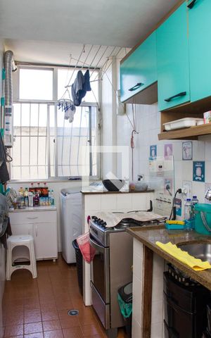 Apartamento à venda com 66m², 2 quartos e 1 vagaCozinha